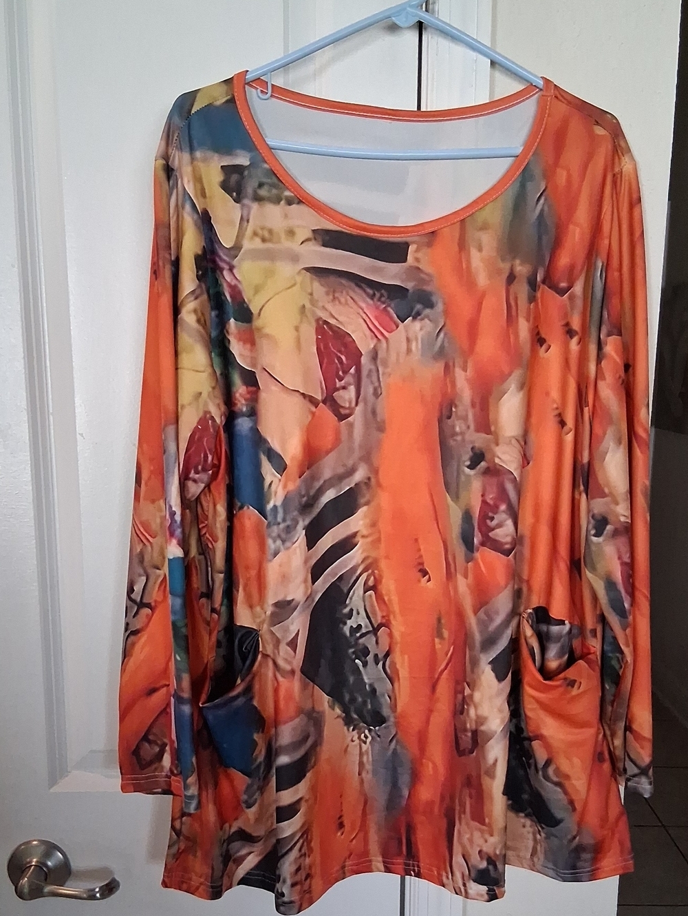 H: Abstract Orange Long-Sleeve Women's Tunic Top